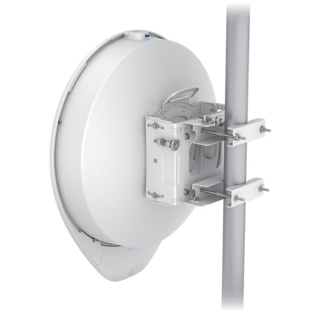 Ubiquiti airFiber 60 Xtreme-Range,Multi-gigabit, 60 GHz Bridge for Long-distance Links, 15 km, 2.7 Gbps duplex, 1 GbE, 1 10G SFP port,