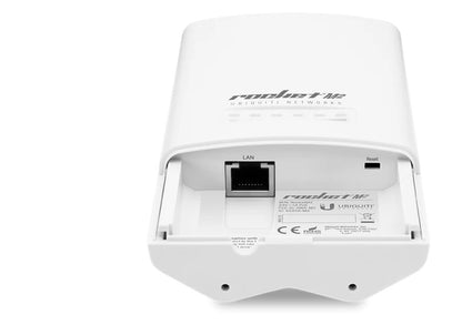 Ubiquiti airMAX Rocket M2 2.4Ghz 2x2 MIMO BaseStation,150 Mbps Throughput,  Plug-and-play Integration with airMAX Antennas